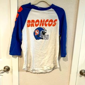 Broncos baseball 3/4 t m-shirt.  Vintage
